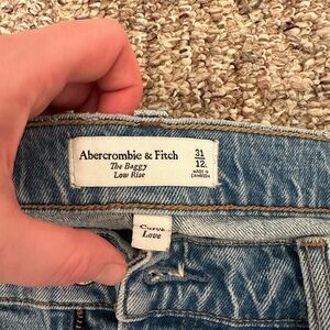 Abercrombie low rise baggy curve love jeans